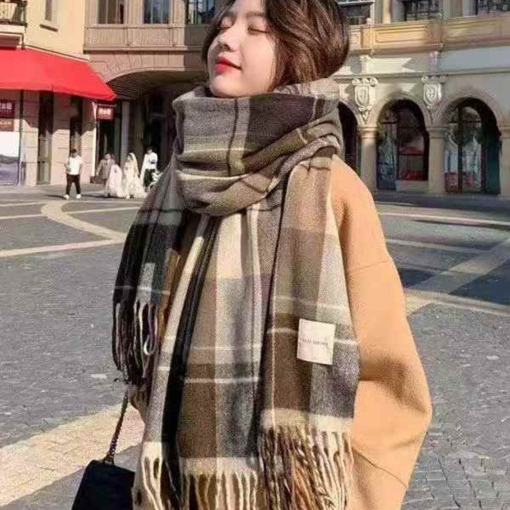Women's High End Tassel Scarf Autumn and Winter (5) Women's High End Tassel Scarf Autumn and Winter - Image 1