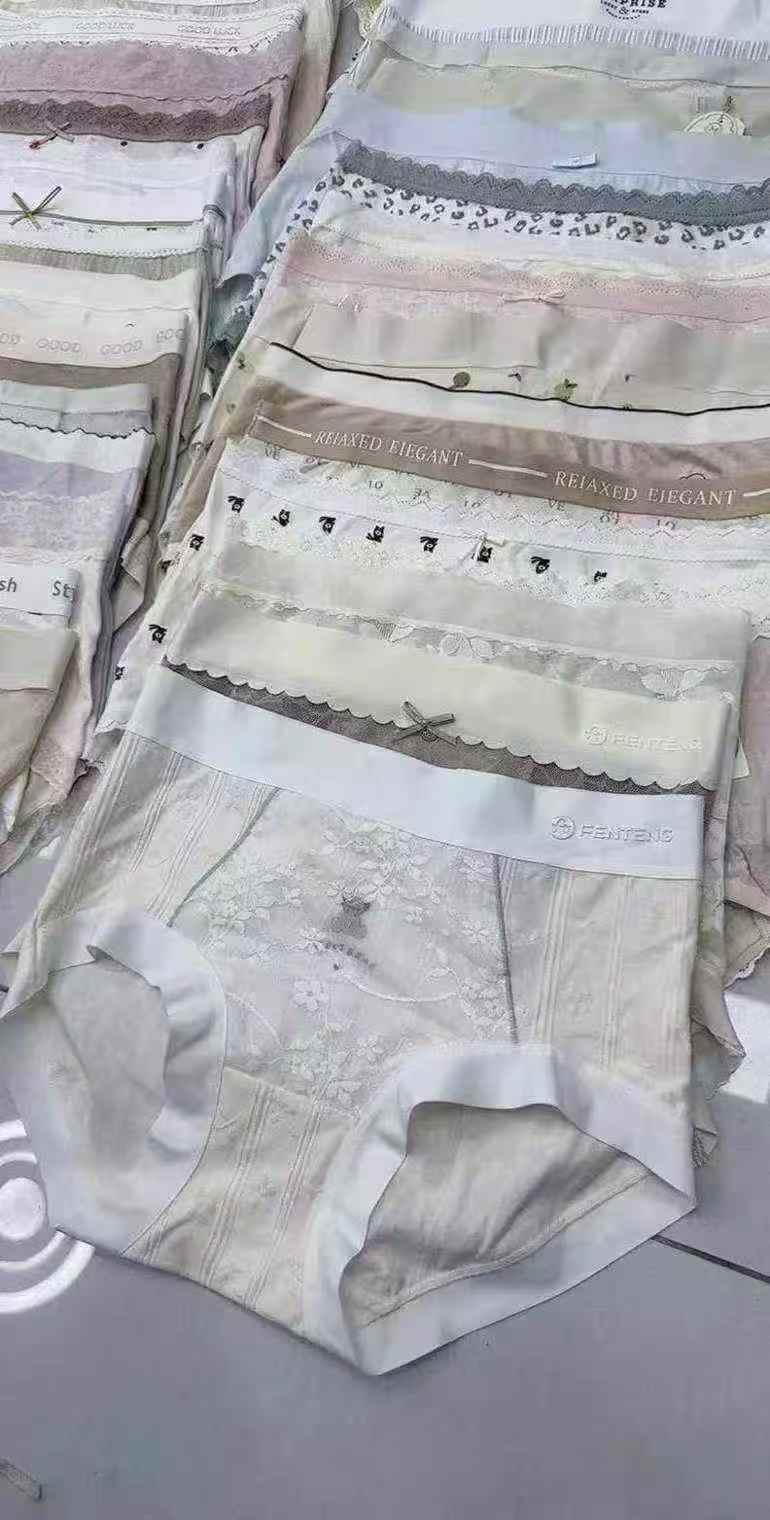Women's High-Waist Lace Shaping Underwear – Silk Temperature-Sensitive & Bacteriostatic Micro-Closed Design (3) Women's High-Waist Lace Shaping Underwear – Silk Temperature-Sensitive & Bacteriostatic Micro-Closed Design - Image 1