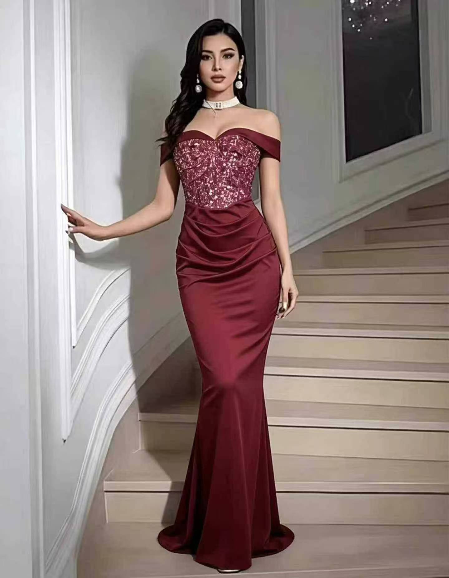 Satin Pleated Slim-Fit Women's Evening Dress – Elegant Sequin Spliced Long Gown for Red Carpet & Formal Events Satin Pleated Slim-Fit Women's Evening Dress – Elegant Sequin Spliced Long Gown for Red Carpet & Formal Events