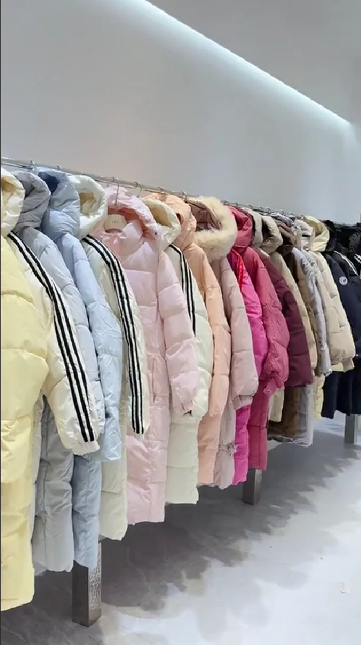 Women's Oversized Hooded Puffer Jacket – Winter Warm Long Padded Parka Coat
